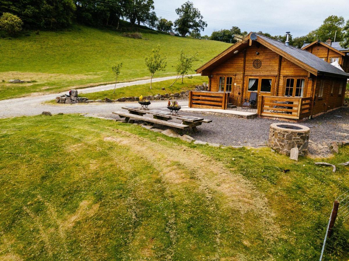 George Cabin - Log Cabin In Wales With Hot Tub Newtown  Exterior photo